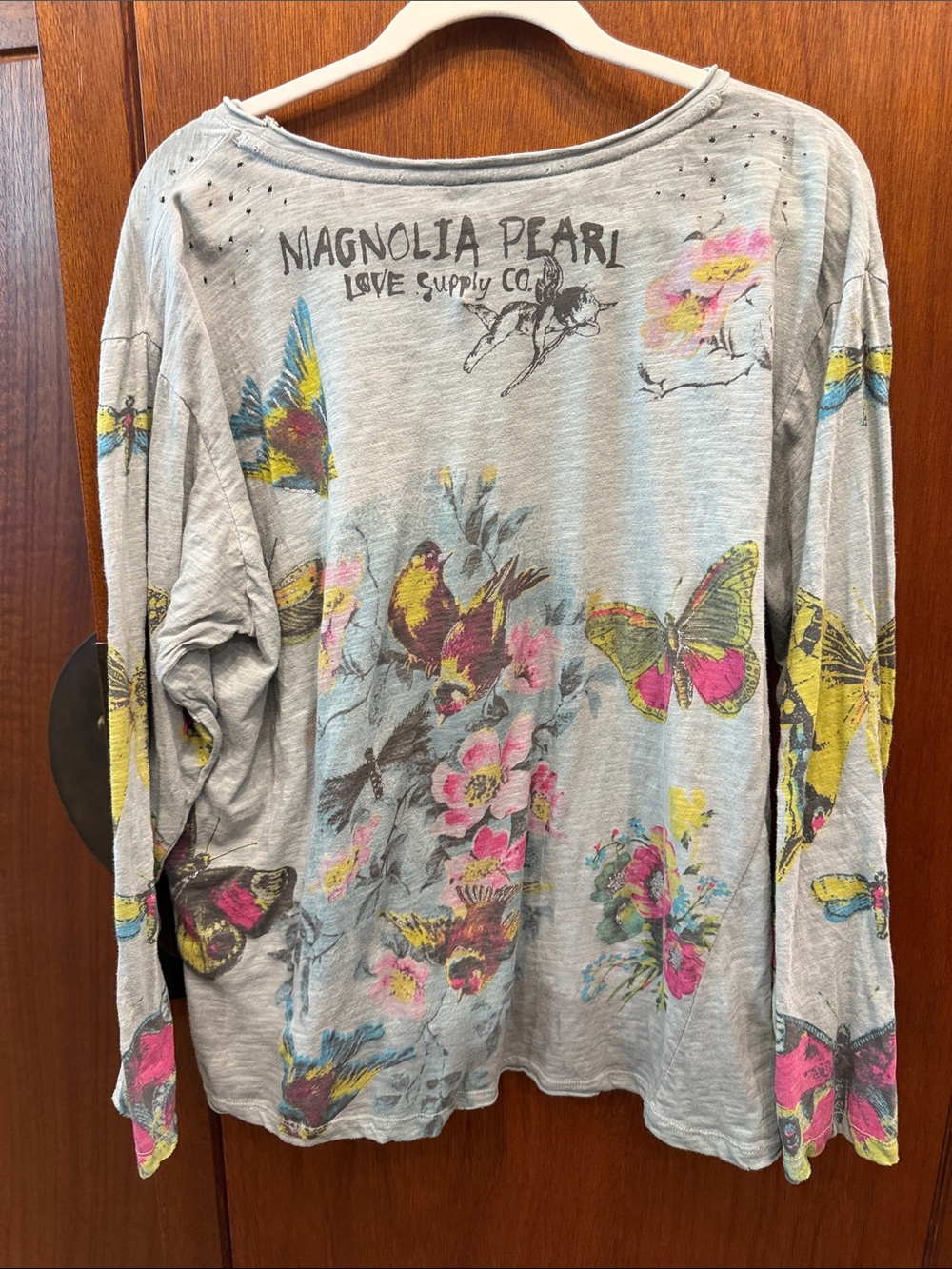 Magnolia Pearl Butterfly Ensemble Viggo Tee - Picture 6 of 12